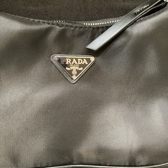 Prada Sleek Black Chain Shoulder Bag - Picture 2 of 8